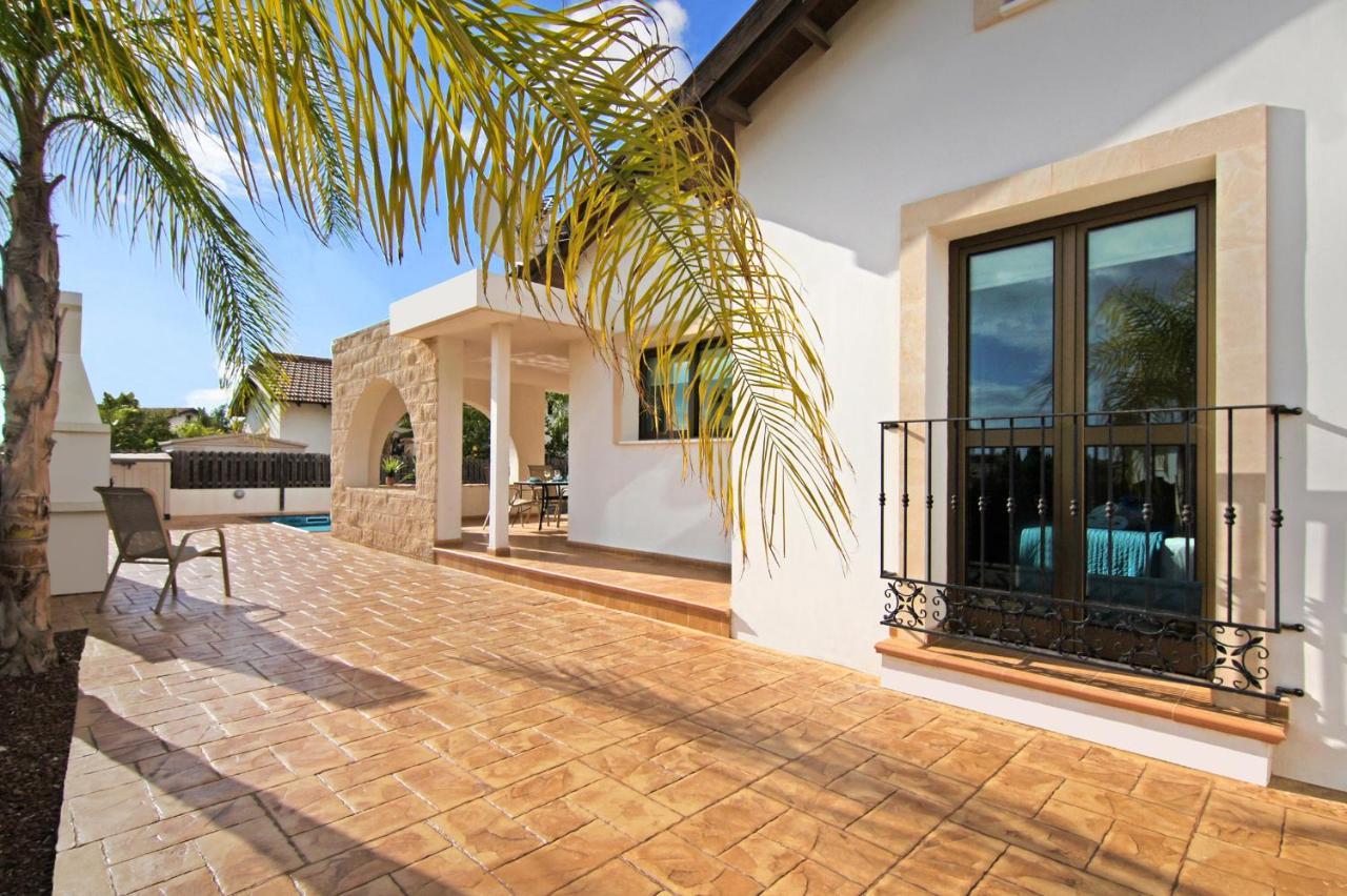 Villa Merry Ayia Napa Luaran gambar